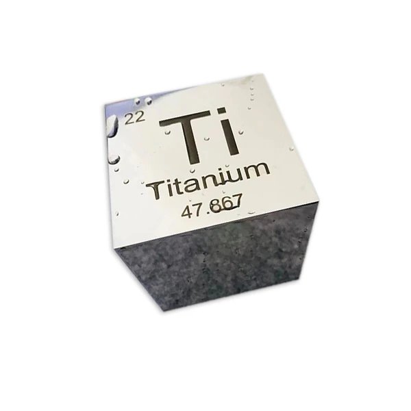 Titan kubi
